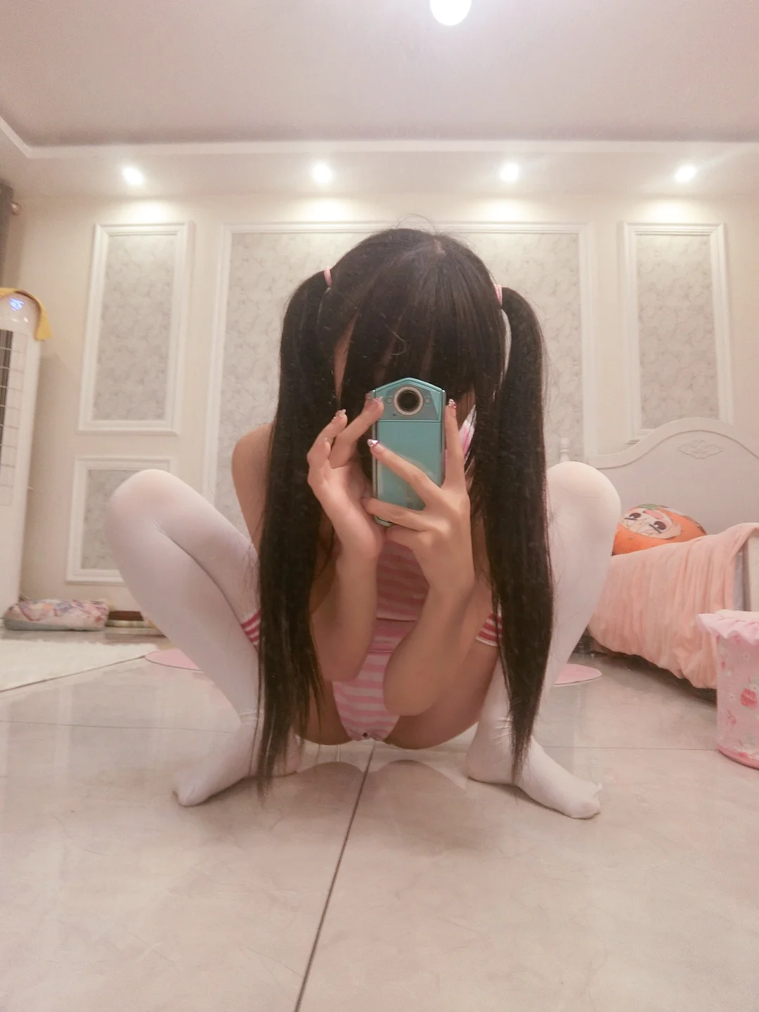 软妹摇摇乐摇摇乐yoyo_友達と一緒です140P_271MB tg@simisebaisi 【丝足阁】119.webp